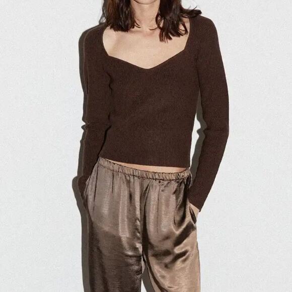 OAK + FORT SWEETHEART NECKLINE TOP - Picture 2 of 15